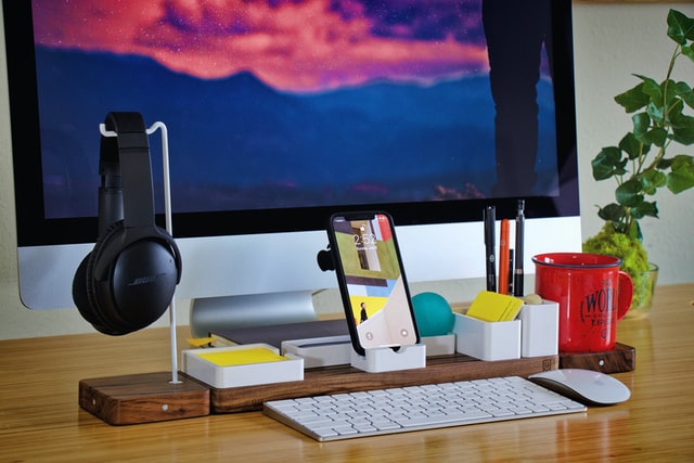 10 desk setup ideas for home office