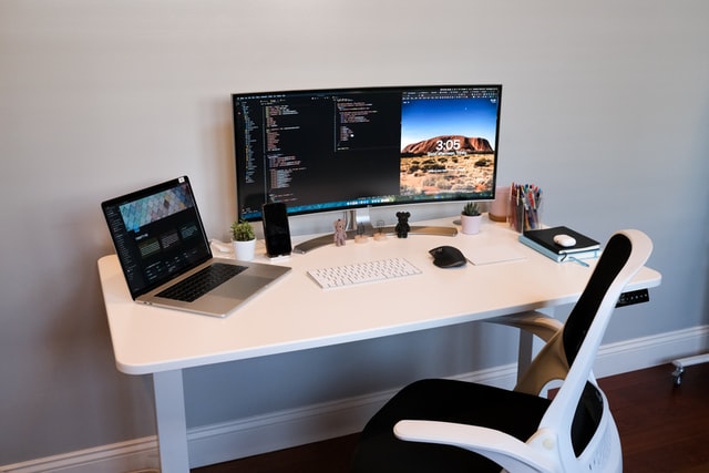 10 desk setup ideas for home office